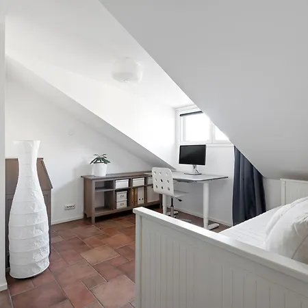 Wehost 74m2 Penthouse In Trendy Kallio
