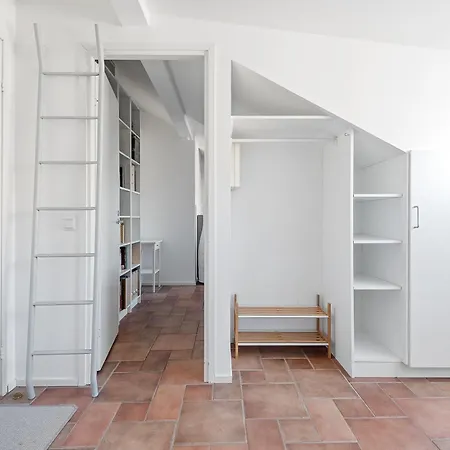 Wehost 74m2 Penthouse In Trendy Kallio